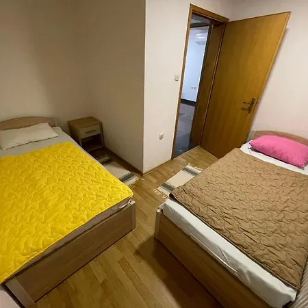 Sarajevo Villa With Garden, Kids Pool And Calm Area